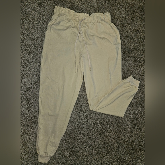Like New- Lululemon Stretch High Rise Jogger Full Length - Picture 1 of 4